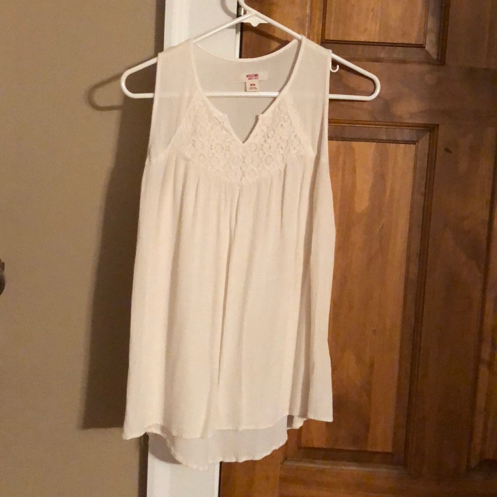 White tank